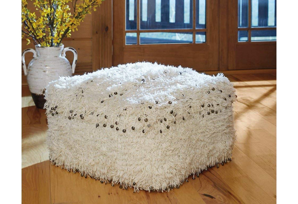 14"H Celeste Pouf Oatmeal